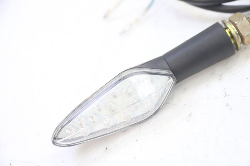 photo de HINTEN BLINKER KIDEN KD125-G 125 (2018 - 2022) - Zoom auf Gebrauchszustand