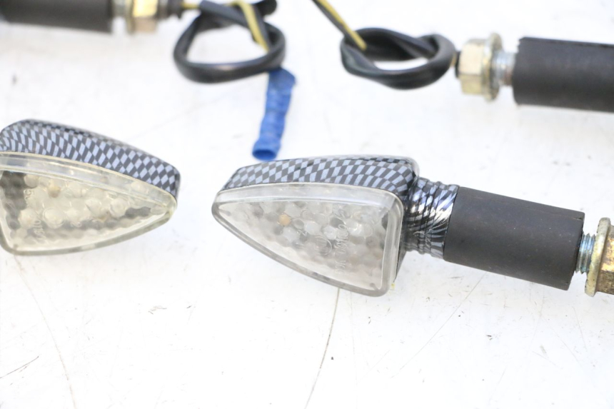 photo de RÜCKLICHT PEUGEOT LUDIX SNAKE 2T 50 (2004 - 2014) - Oberflächenzustand und Material