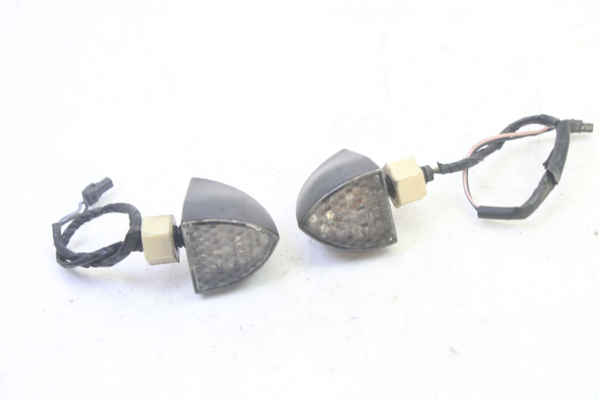 photo de HINTEN BLINKER PIAGGIO MP3 RL 250 (2006 - 2010) - Hauptansicht