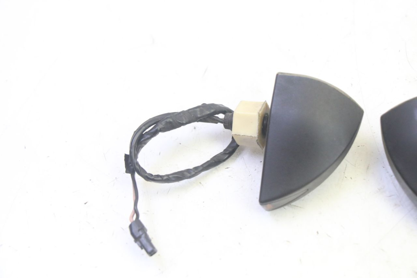 photo de HINTEN BLINKER PIAGGIO MP3 RL 250 (2006 - 2010) - Gesamtansicht des Produkts