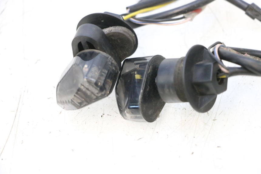 photo de HINTEN BLINKER PIAGGIO MP3 RL 250 (2006 - 2010) - Zoom auf Gebrauchszustand