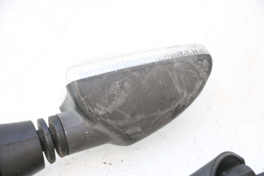 photo de HINTEN BLINKER PIAGGIO MP3 500 (2016 - 2018) - Charakteristische Merkmale