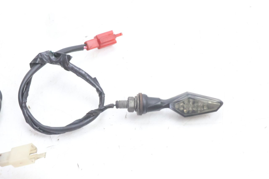 photo de HINTEN BLINKER PIAGGIO NEW TYPHOON 50 (2018 - 2021) - Alternative Perspektive
