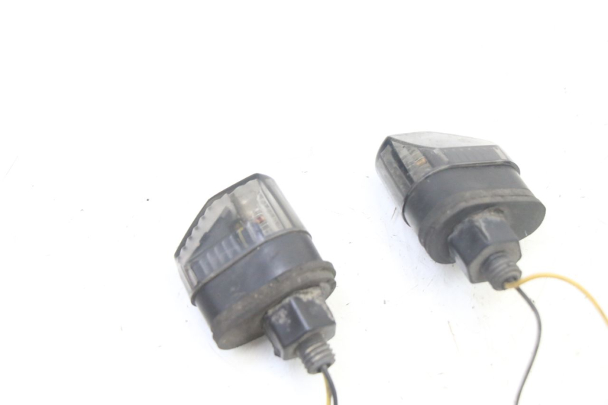 photo de HINTEN BLINKER APRILIA SR 2T 50 (2018 - 2022) - Weitere Ansicht des Artikels