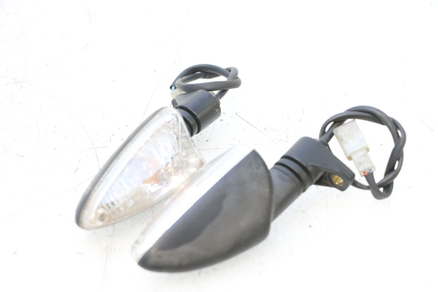 photo de HINTEN BLINKER APRILIA SR MOTARD 50 (2012 - 2018) - Kennzeichnungen und Originalreferenzen