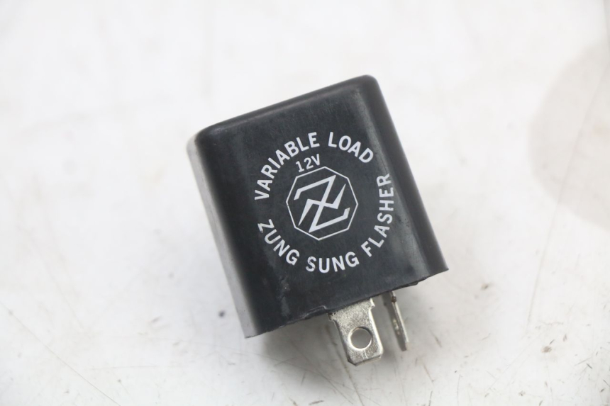 photo de HINTEN BLINKER SUZUKI GS F 500 (2004 - 2007) - Zoom auf Gebrauchszustand