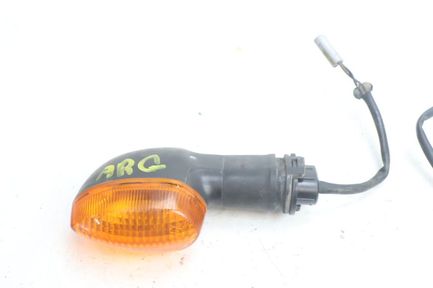 photo de HINTEN BLINKER YAMAHA TDM ABS 900 (2002 - 2014) - Zoom auf Gebrauchszustand