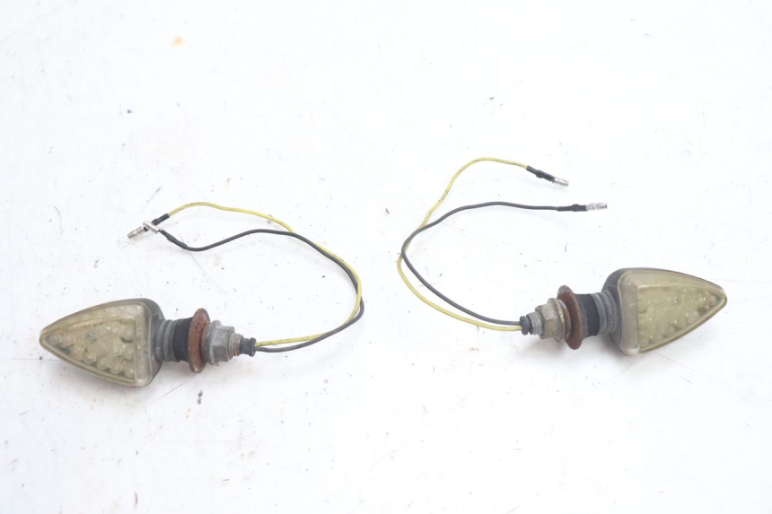 photo de HINTEN BLINKER YAMAHA XJR 1300 (1998 - 2002) - Hauptansicht