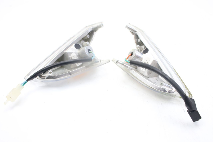 photo de VORDERBLINKER KYMCO AGILITY DELIVERY 4T 50 (2018 - 2023) - Oberflächenzustand und Material