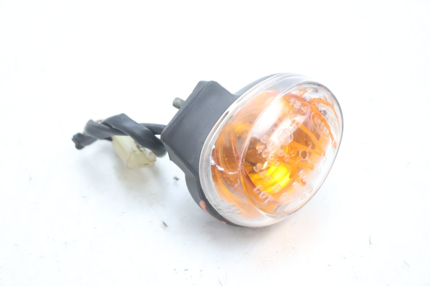 photo de VORNE BLINKER MBK BOOSTER SPIRIT 50 (2004 - 2017) - Zoom auf Gebrauchszustand