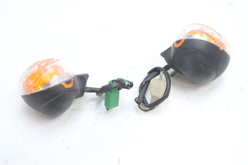 photo de VORNE BLINKER MBK BOOSTER SPIRIT 50 (2004 - 2017) - Technische Nahaufnahme