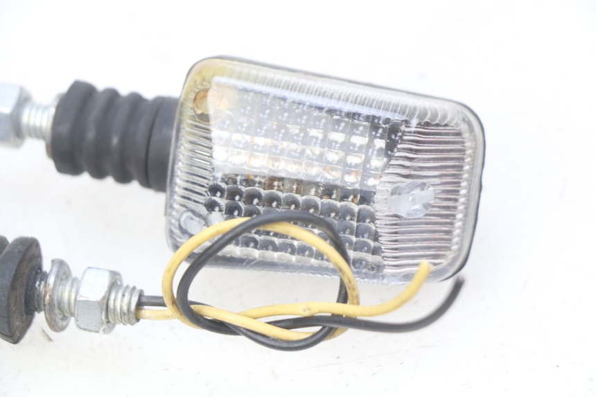 photo de VORDERBLINKER HONDA CB 500 (1997 - 2003) - Details der Befestigungspunkte