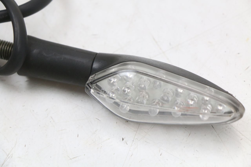 photo de VORNE RECHTS BLINKER E-MAX 80L 1 (2011 - 2014) - Detailansicht des Bauteils
