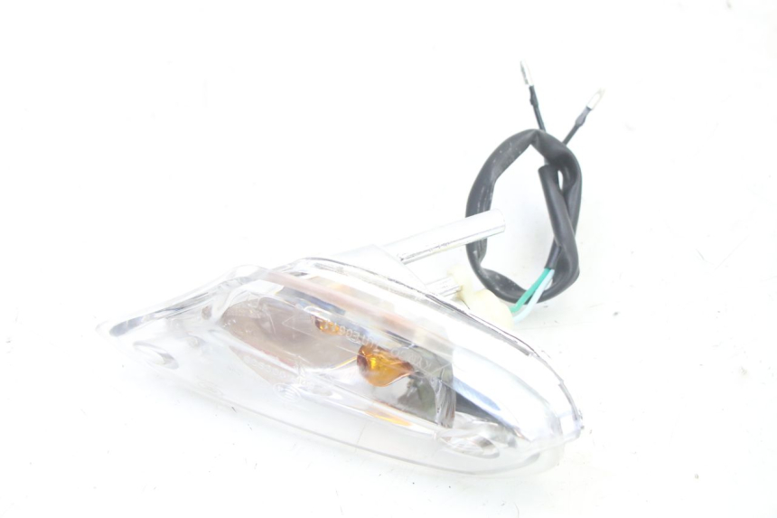 photo de RECHTER BLINKER KYMCO AGILITY 4T 50 (2005 - 2018) - Zoom auf Gebrauchszustand