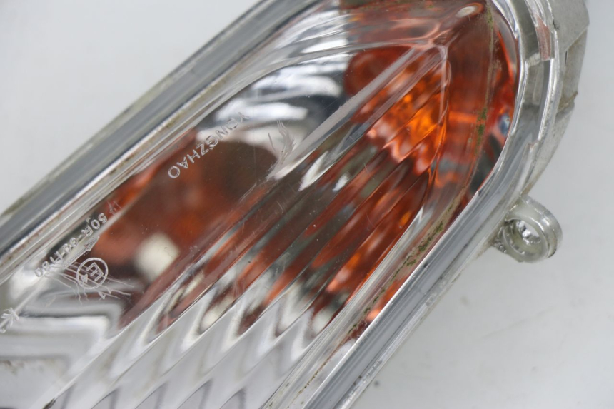 photo de VORNE RECHTS BLINKER KYMCO AGILITY CITY 50 (2008 - 2016) - Zoom auf Gebrauchszustand