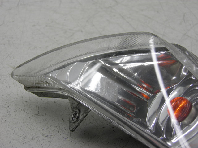 photo de VORNE RECHTS BLINKER BENZHOU YY50QT31 VINTAGE 50 (2009 - 2012) - Technische Nahaufnahme