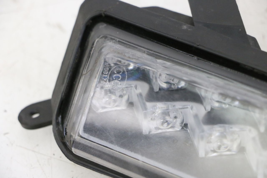 photo de VORNE RECHTS BLINKER ORCAL CAVARO 4T 50 (2019 - 2023) - Zoom auf Gebrauchszustand