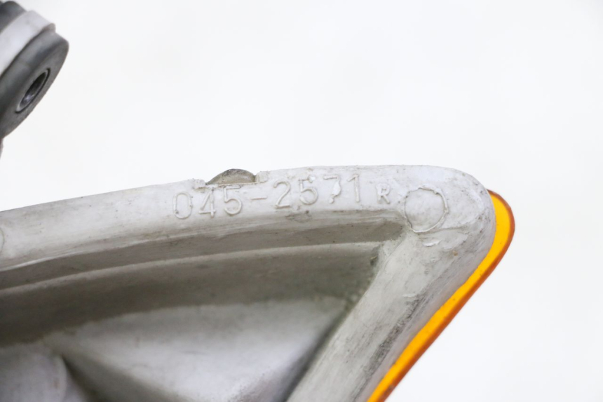 photo de VORNE RECHTS BLINKER HONDA CBR F SC25 1000 (1989 - 1992) - Alternative Perspektive