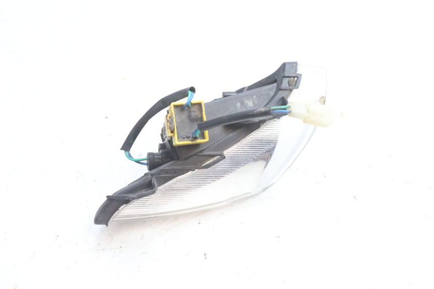 photo de VORNE RECHTS BLINKER PEUGEOT CITYSTAR 2T 50 (2018 - 2021) - Details der Befestigungspunkte