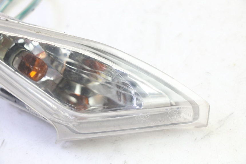 photo de RECHTER BLINKER SYM CROX 4T 50 (2016 - 2023) - Zoom auf Gebrauchszustand