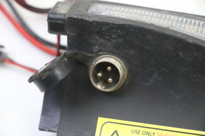 photo de VORNE RECHTS BLINKER URBANGLIDE E-CROSS PRO 1 - Zoom auf Gebrauchszustand