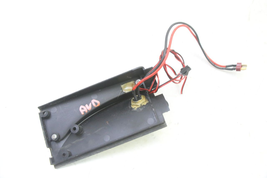 photo de VORNE RECHTS BLINKER URBANGLIDE E-CROSS PRO 1 - Details der Befestigungspunkte