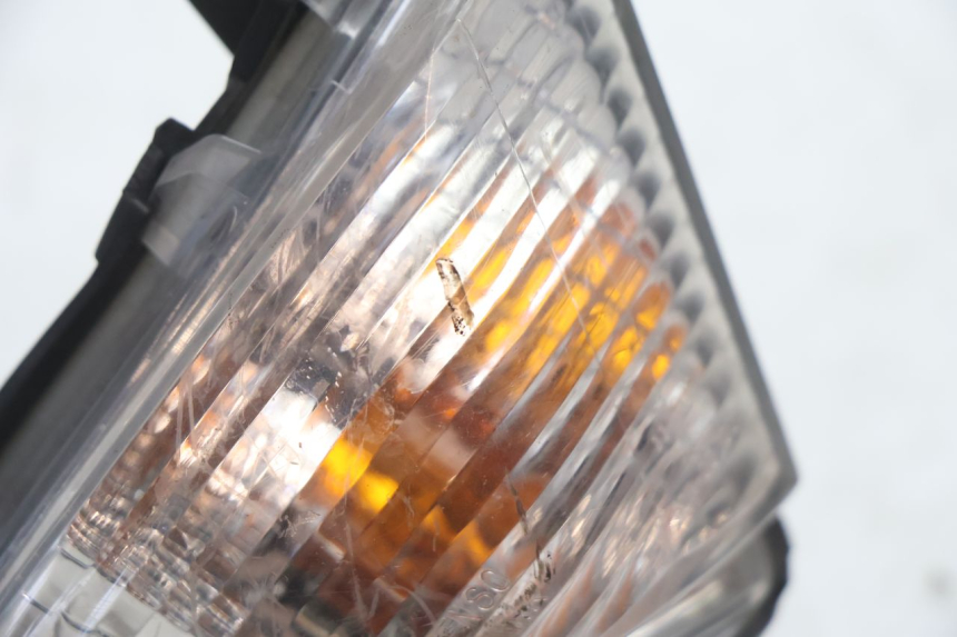 photo de VORNE RECHTS BLINKER KAWASAKI ER-6 ER6 N 650 (2005 - 2009) - Zoom auf Gebrauchszustand