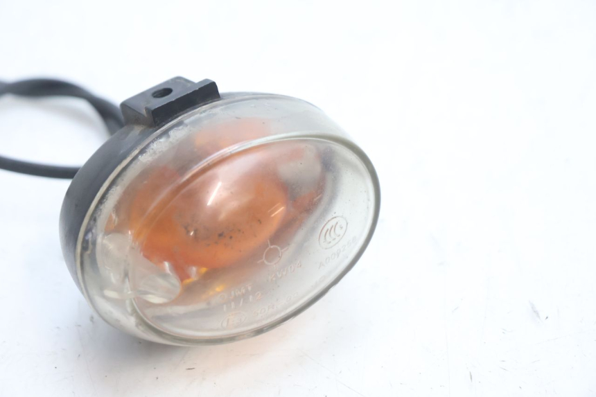 photo de VORNE RECHTS BLINKER KEEWAY F-ACT NAKED 50 (2009 - 2014) - Zoom auf Gebrauchszustand