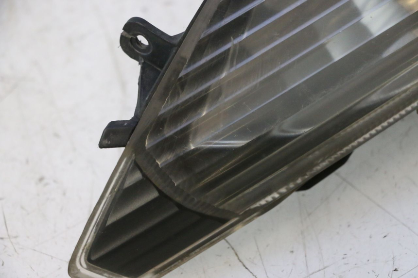 photo de VORNE RECHTS BLINKER HONDA FJS SILVER WING SILVERWING 400 (2005 - 2008) - Oberflächenzustand und Material