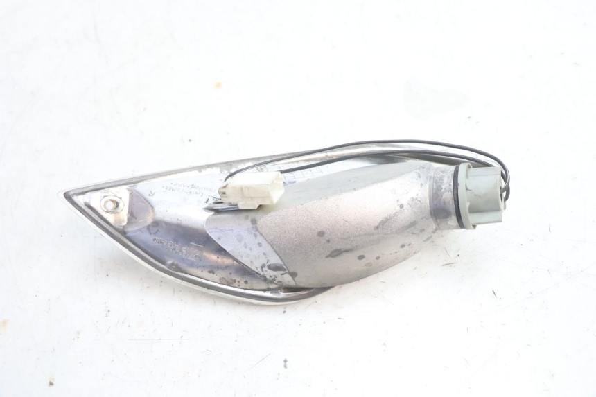 photo de RECHTER BLINKER PIAGGIO FLY 2T 50 (2004 - 2017) - Details der Befestigungspunkte