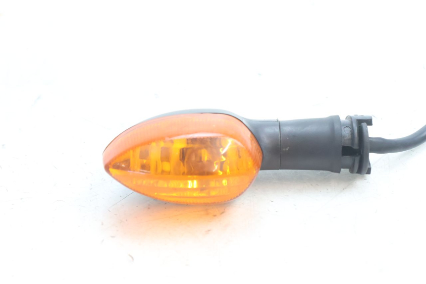 photo de VORNE RECHTS BLINKER YAMAHA FZ8 800 (2010 - 2016) - Zoom auf Gebrauchszustand