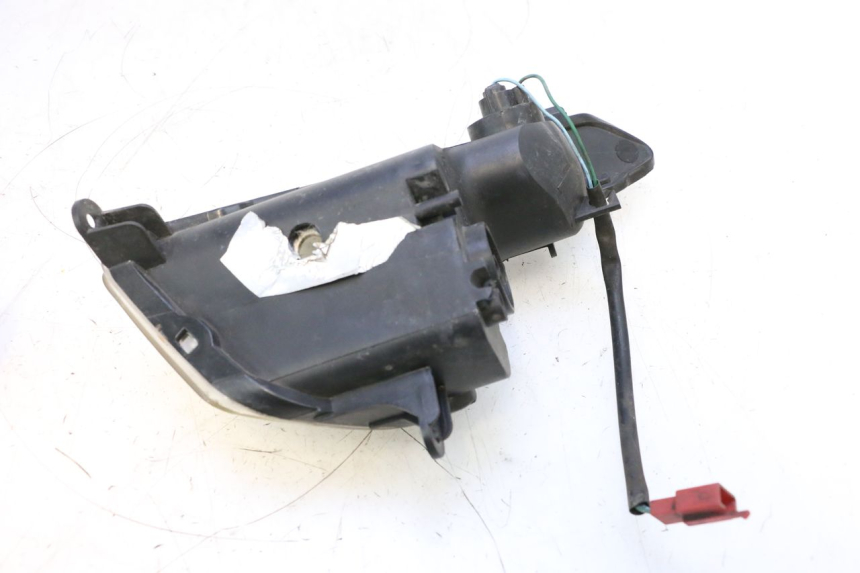 photo de VORNE RECHTS BLINKER SYM GTS EVO 125 (2009 - 2013) - Details der Befestigungspunkte