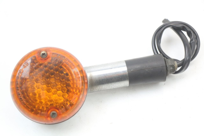 photo de VORNE RECHTS BLINKER SUZUKI GZ MARAUDER 125 (1998 - 2004) - Hauptansicht