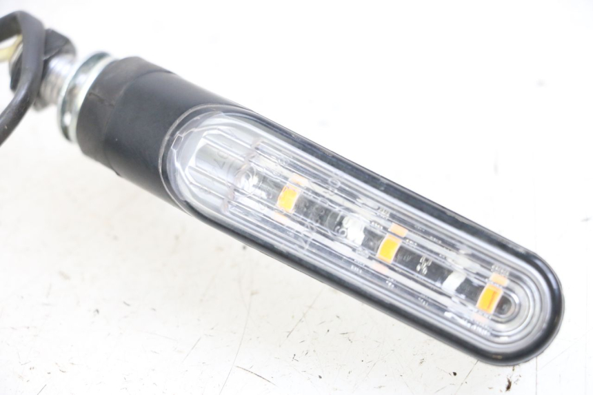 photo de VORNE RECHTS BLINKER HUSQVARNA SVARTPILEN 401 (2018 - 2023) - Zoom auf Gebrauchszustand