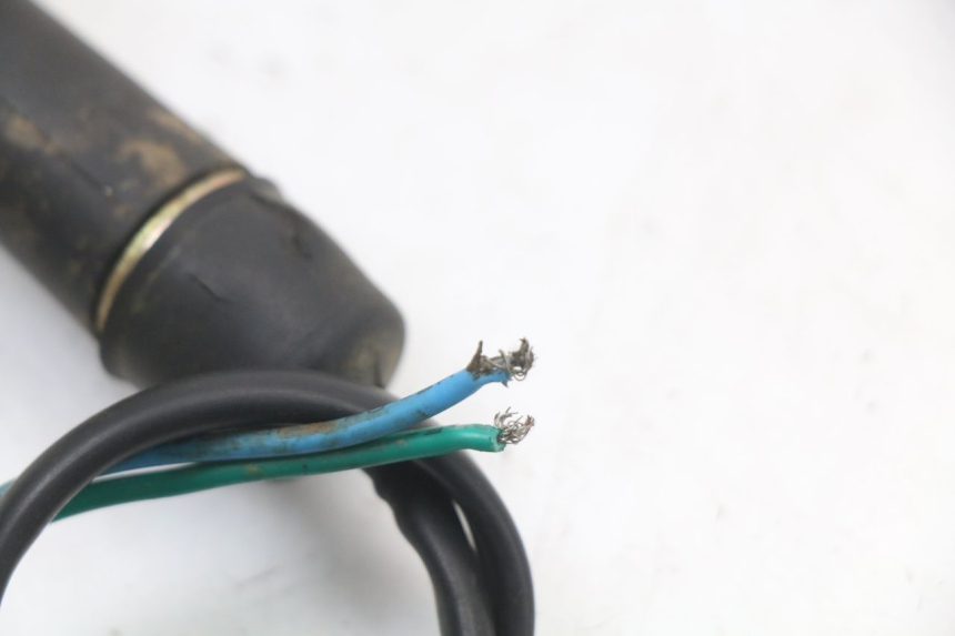 photo de VORNE RECHTS BLINKER HYTRACK HY S 4X4 410 (2013 - 2016) - Details der Befestigungspunkte