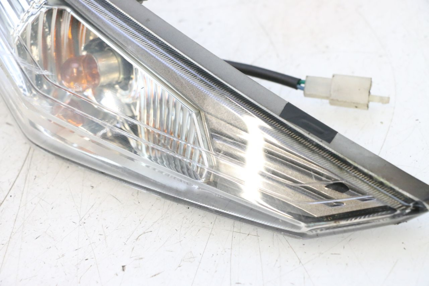 photo de RECHTER BLINKER SYM JET 14 4T 50 (2018 - 2022) - Oberflächenzustand und Material