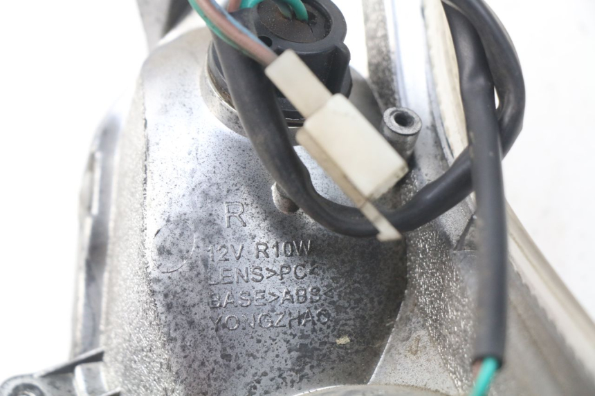 photo de VORNE RECHTS BLINKER KYMCO LIKE 4T 50 (2009 - 2018) - Detailansicht des Bauteils