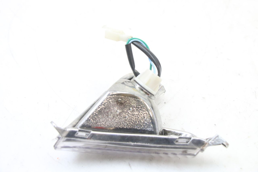 photo de VORNE RECHTS BLINKER LONGJIA SHARPY 125 (2020 - 2024) - Zoom auf Gebrauchszustand