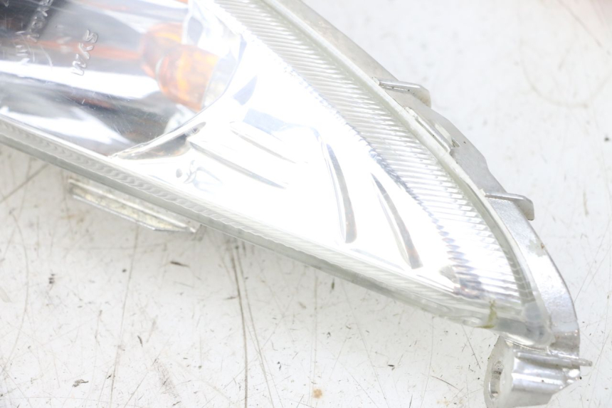 photo de RECHTER BLINKER SYM ORBIT 2 4T 50 (2008 - 2017) - Oberflächenzustand und Material