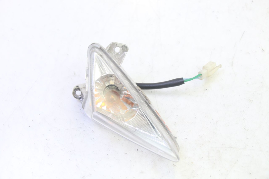 photo de VORNE RECHTS BLINKER SYM ORBIT III 3 4T 50 (2021 - 2025) - Detailansicht des Bauteils