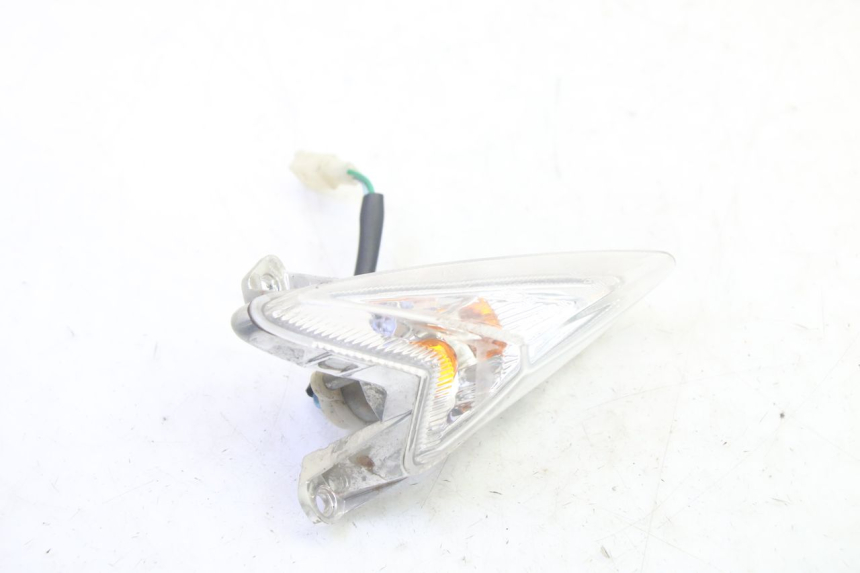 photo de VORNE RECHTS BLINKER SYM ORBIT III 3 4T 50 (2021 - 2025) - Alternative Perspektive