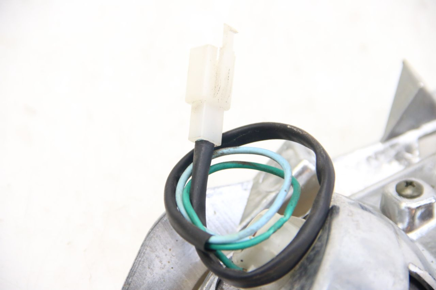 photo de RECHTER BLINKER TNT MOTOR OTTO 2T 50 (2012 - 2018) - Details der Befestigungspunkte