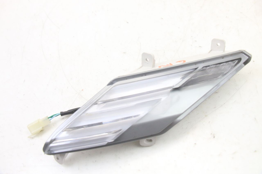 photo de VORNE RECHTS BLINKER PEUGEOT TWEET 4T 50 (2023 - 2025) - Alternative Perspektive