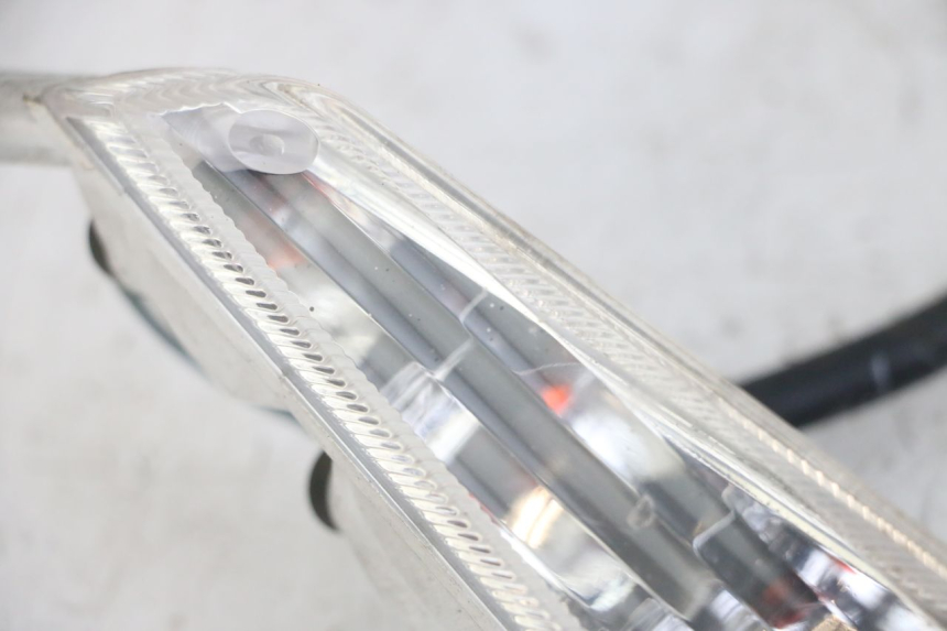 photo de VORNE RECHTS BLINKER PEUGEOT VIVACITY 125 (2010 - 2017) - Zoom auf Gebrauchszustand