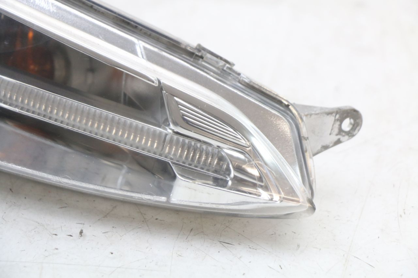 photo de VORNE RECHTS BLINKER PIAGGIO LIBERTY IGET 4T 50 (2021 - 2025) - Zoom auf Gebrauchszustand