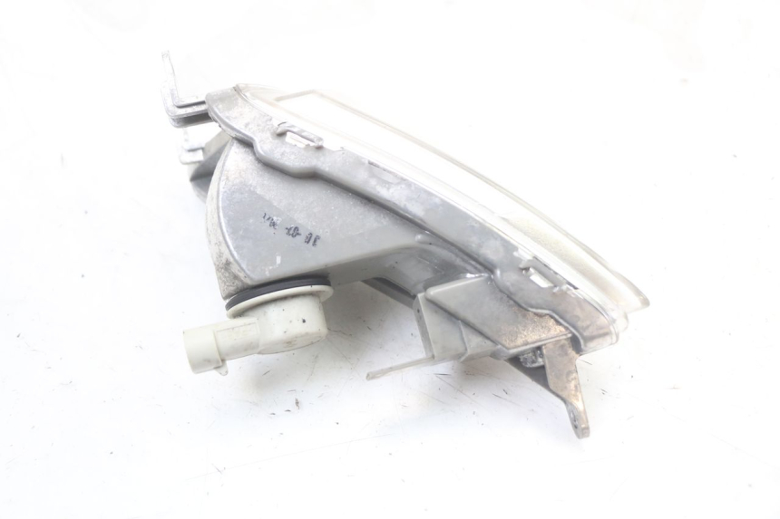 photo de VORNE RECHTS BLINKER PIAGGIO LIBERTY IGET 4T 50 (2021 - 2025) - Technische Nahaufnahme