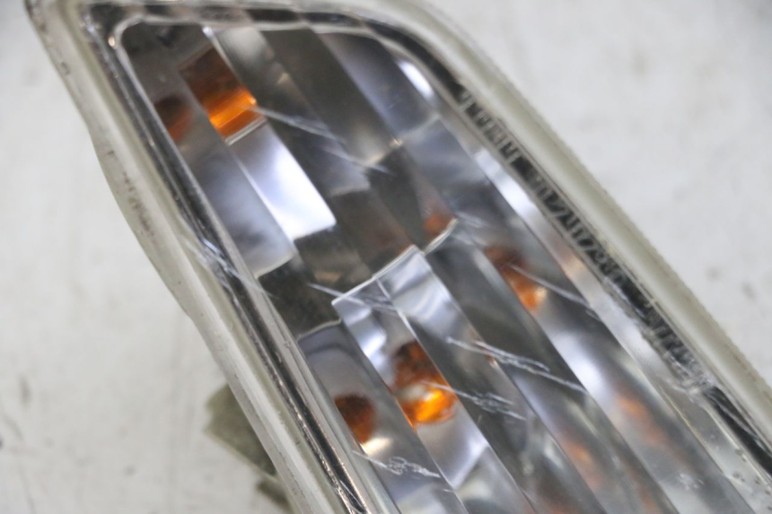 photo de VORNE RECHTS BLINKER PIAGGIO VESPA GRANTURISMO 200 (2004 - 2005) - Geprüftes Gebrauchtteil