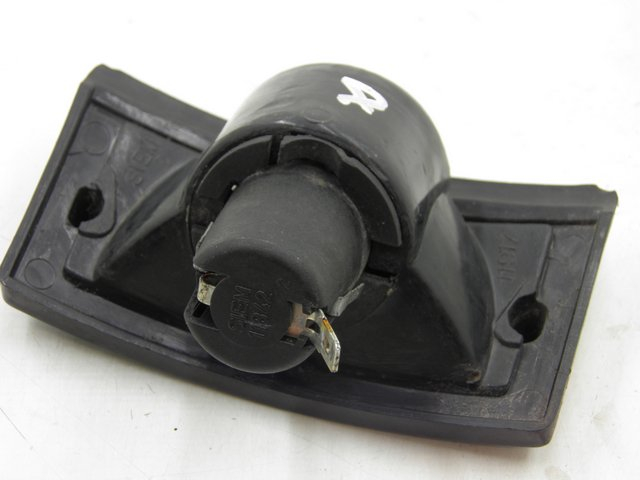 photo de VORNE RECHTS BLINKER PIAGGIO VESPA PX 125 (1997 - 2007) - Detailansicht des Bauteils