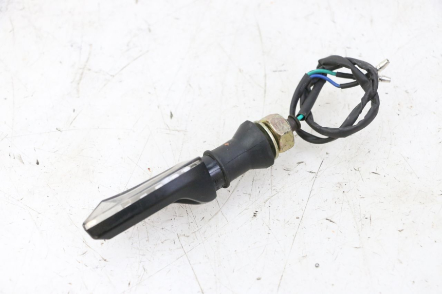 photo de VORNE RECHTS BLINKER MAG POWER R-STREET 50 (2016 - 2025) - Technische Nahaufnahme