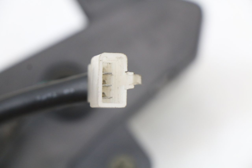 photo de BLINKER VORNE RECHTS EUROCKA R8 4T 50 (2013 - 2022) - Details der Befestigungspunkte